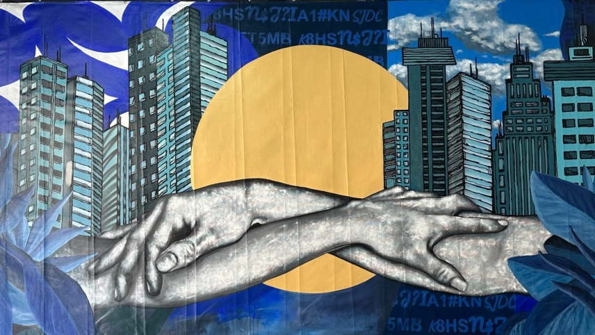 Com obra de arte em lona reutilizada, Central de Outdoor abre evento com um convite a pensar as cidades, suas conexões e a sustentabilidade